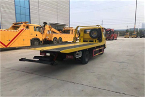 雁峰非事故拖车