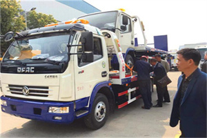 雁峰汽车道路救援拖车价格